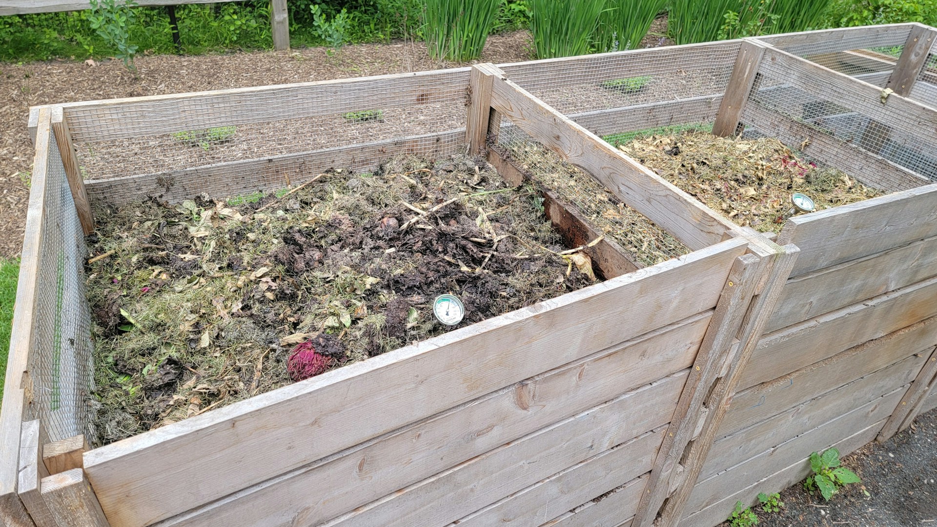 3 houten compostbakken